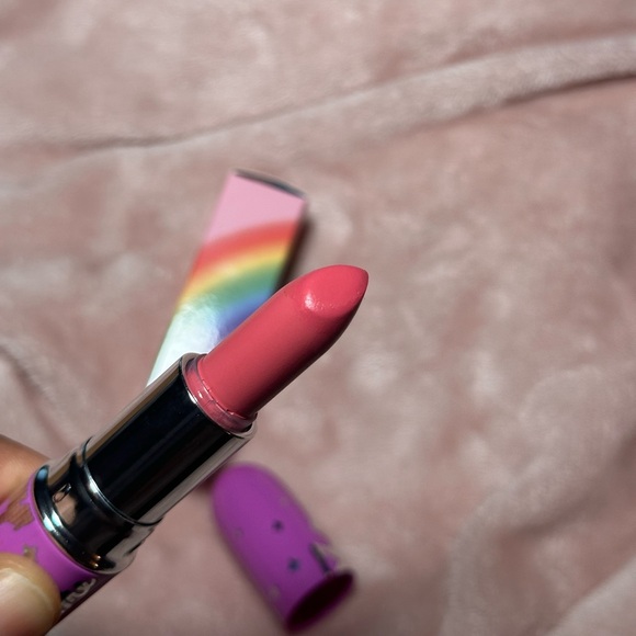 LE Lime Crime 10 Year Anniversary Unicorn Lipstick in ‘Candy Floss’ - Picture 7 of 7